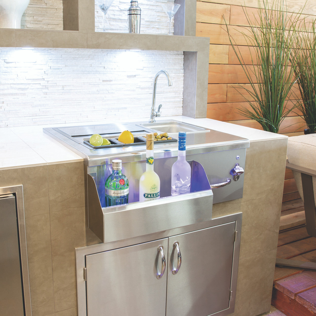 SummerSet 30-inch" Beverage & Prep Station w/ LED Illumination